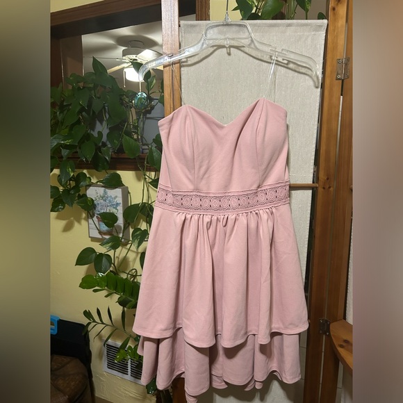 🦋Trixxi Strapless Mini dress - Picture 1 of 4